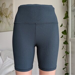 Athleta Elation Ribbed 7" Shorts